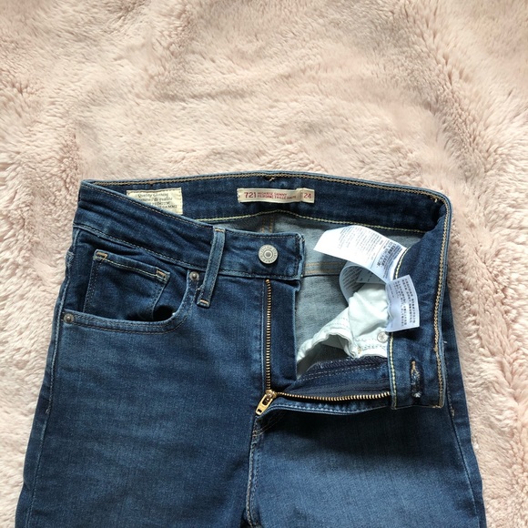 721 Levi’s Jeans - Picture 9 of 9